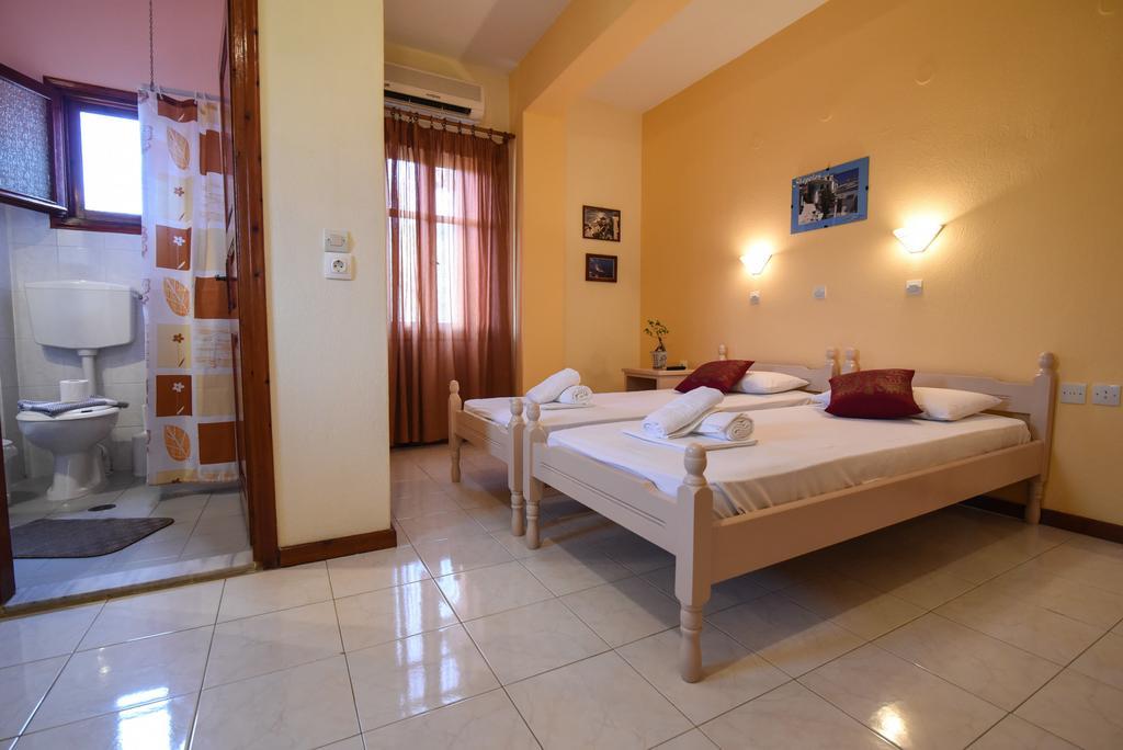 Studios Filippos Skopelos Town Room photo