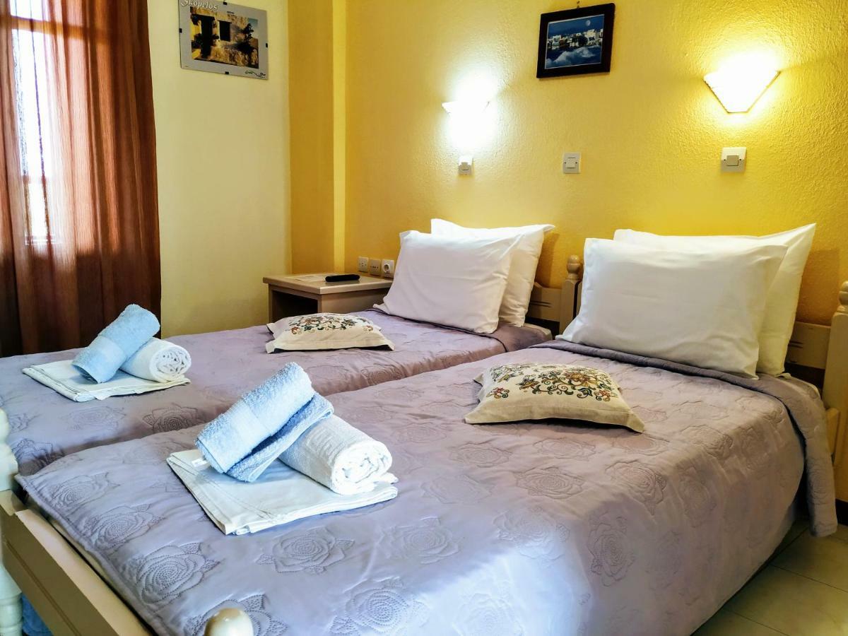 Studios Filippos Skopelos Town Room photo